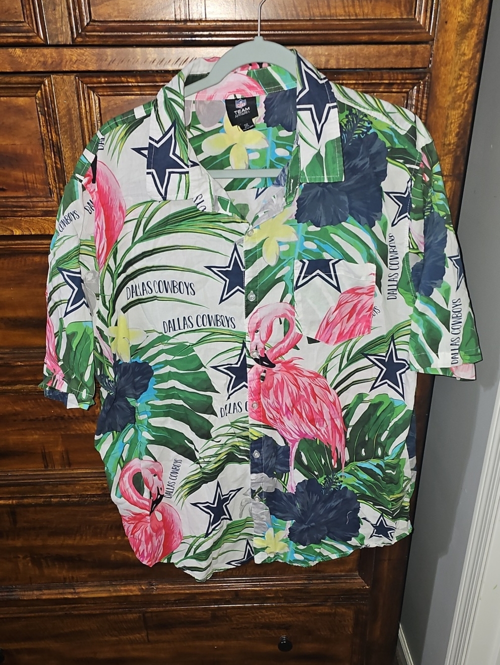 NFL Team Apparel Dallas Cowboys Mens Button Down Shirt Sz 2XL!